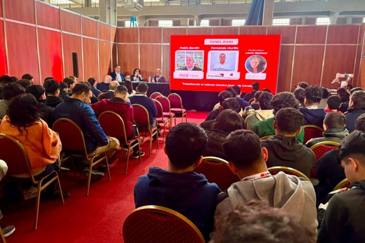 Más de 170 estudiantes de escuelas técnicas cordobesas participaron de la Bienal Metalmecánica